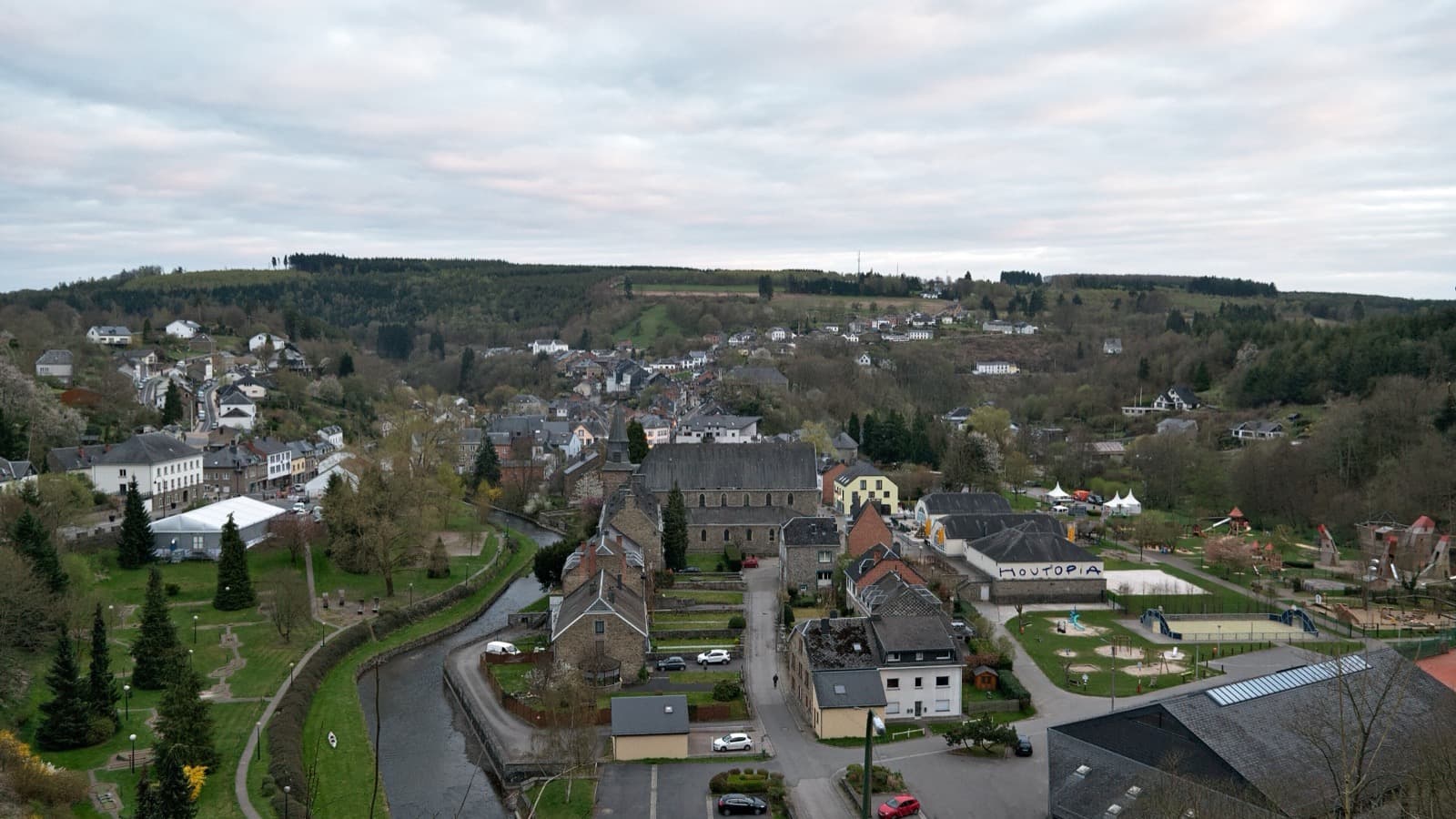 Couvreur à Houffalize en province de Luxembourg belge